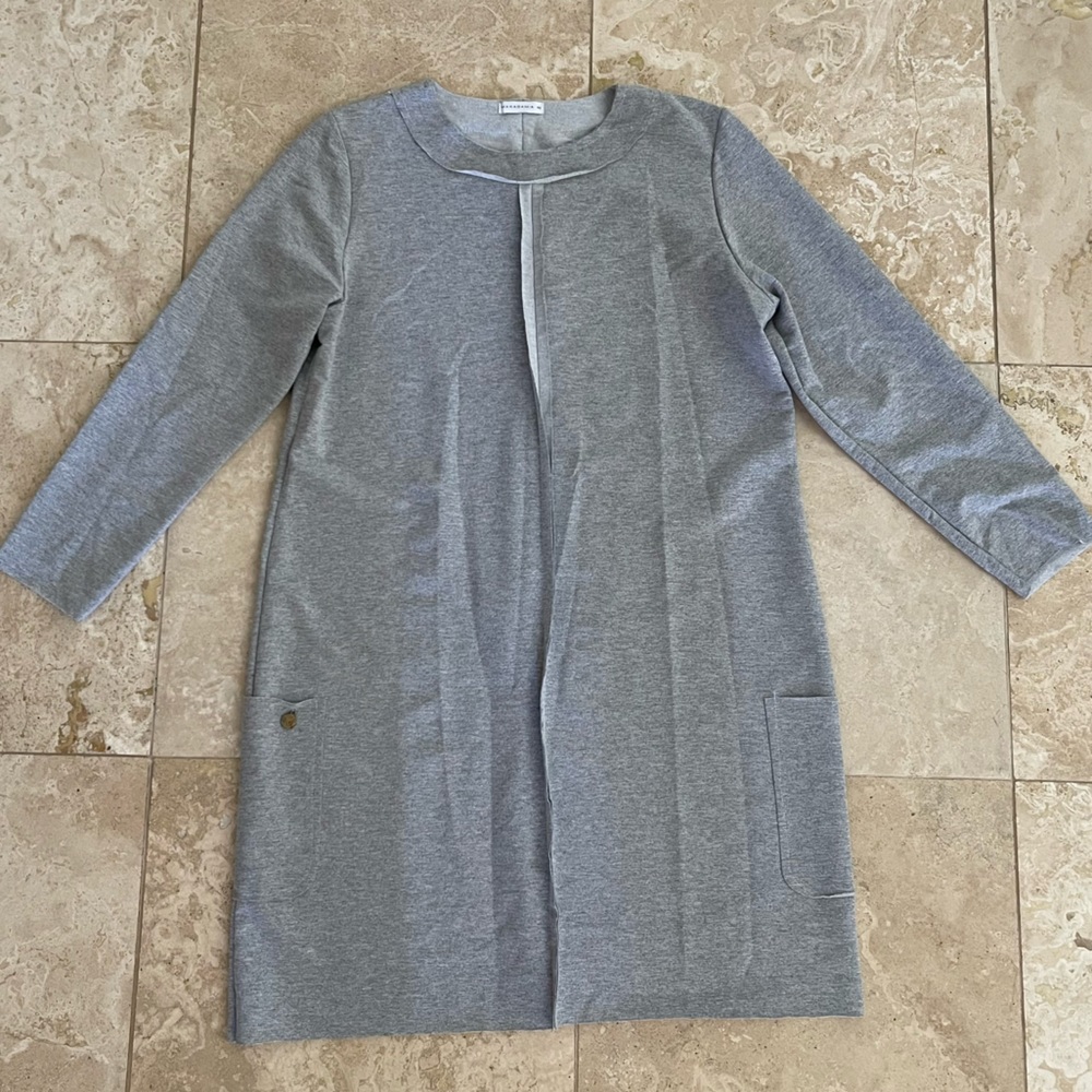 NWOT Makadamia Casual Graphite Shift Dress